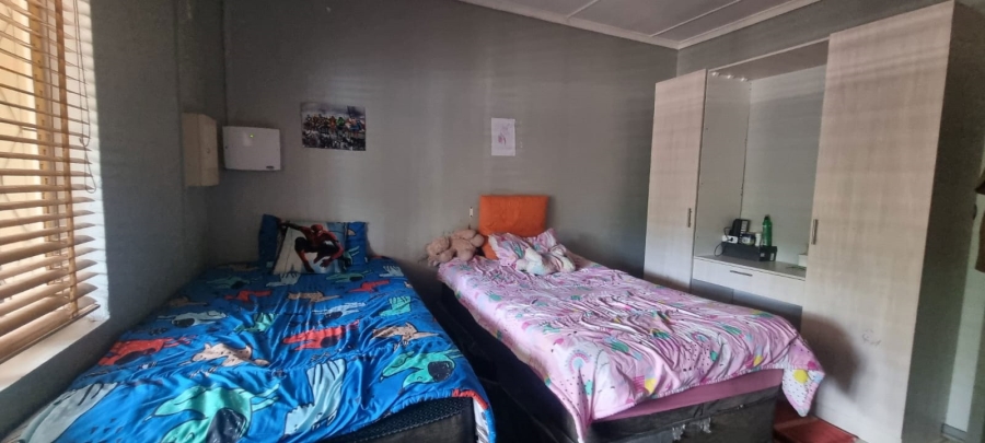 4 Bedroom Property for Sale in Beaconsfield Northern Cape